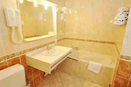 Hotell Arcantis Royal Bel Air 2*